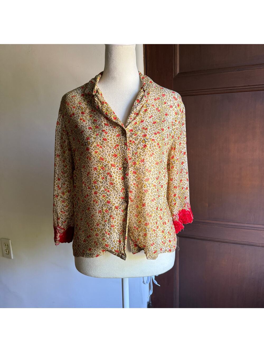90s Vintage RENE DERHY Leopard Sheer Crepe Button Down Blouse Rose cuffs | Small